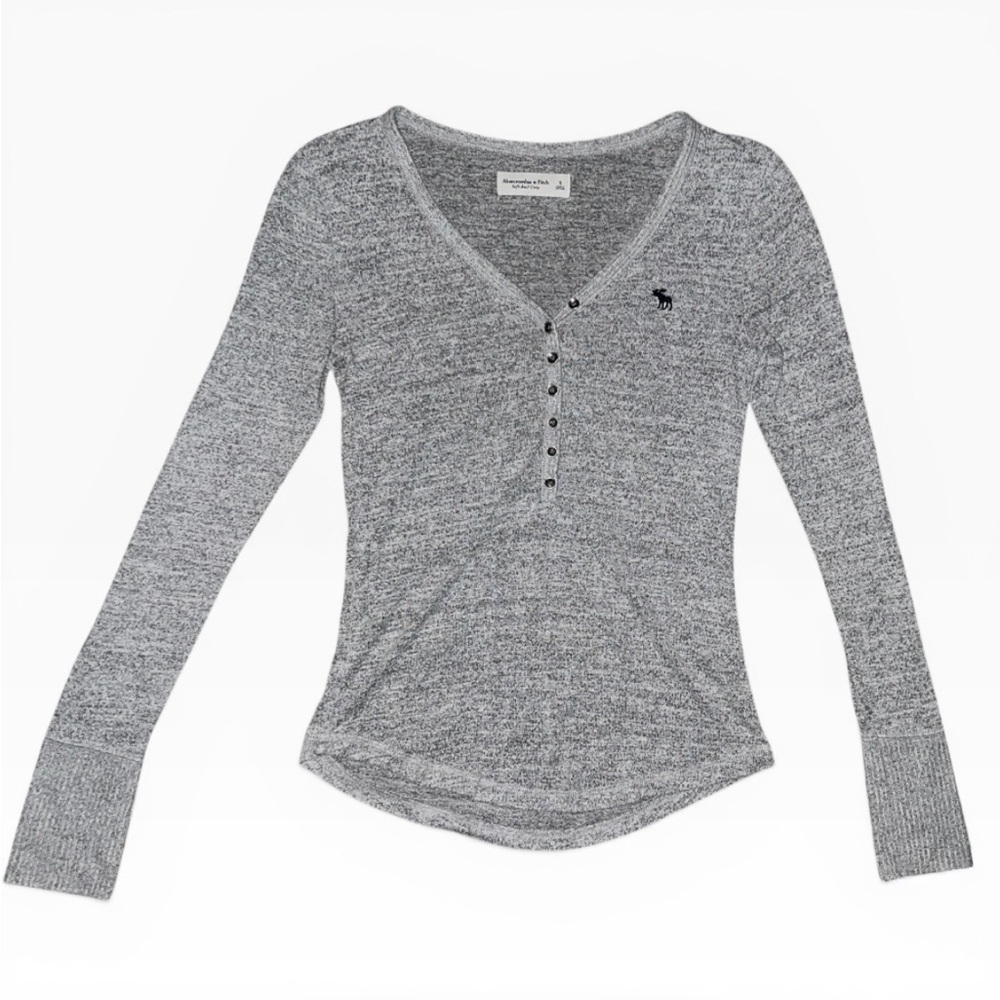 Abercrombie & Fitch Soft A&F Cozy Gray Long Sleeve Henley Top Women’s Size S